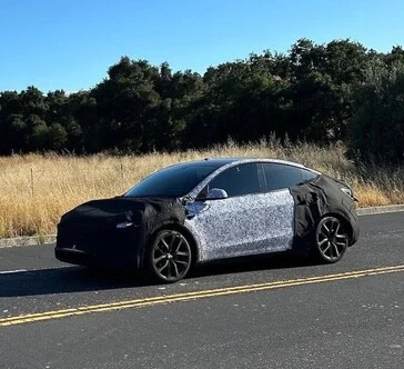 Tesla Model Y Performance Features New Forged Wheels in California