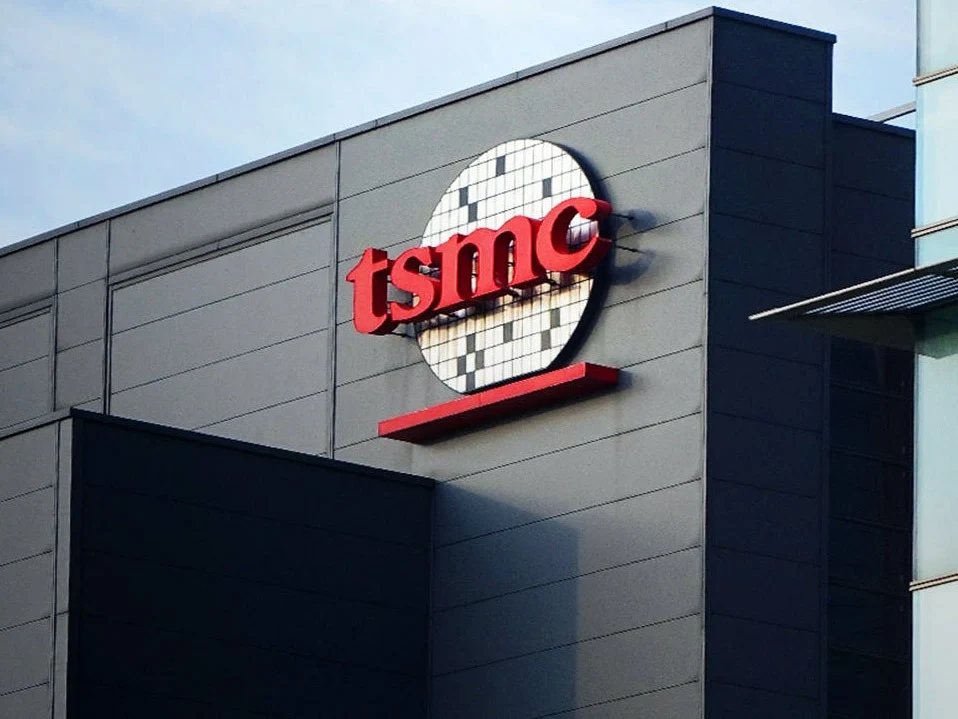Apple and Qualcomm Lead in 2nm TSMC Chips for iPhone and Galaxy