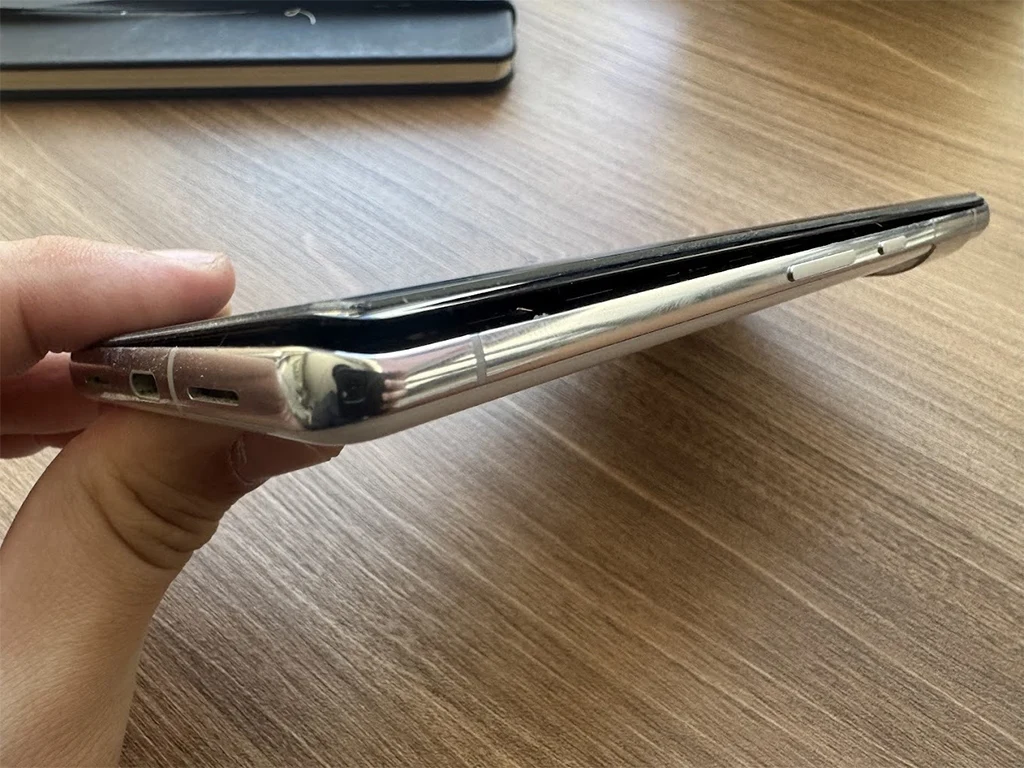 Google Pixel 7 Battery Swelling Concerns Grow Amid Safety Risks