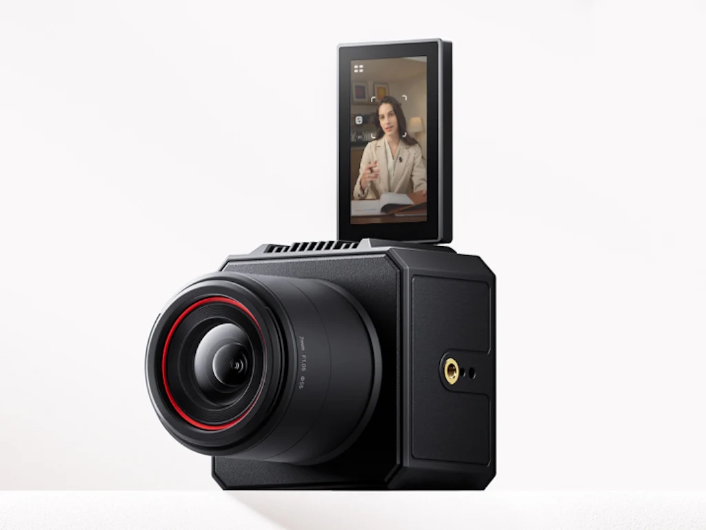 Hollyland Launches 50MP VenusLiv Air Camera for Creators and Podcasters