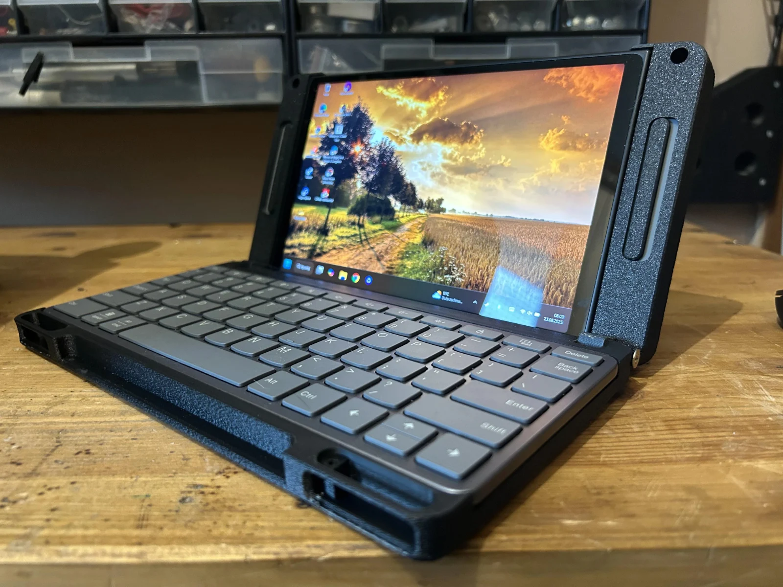Lenovo Legion Go Modded into Cyberdeck with 190 Wh Battery Upgrade