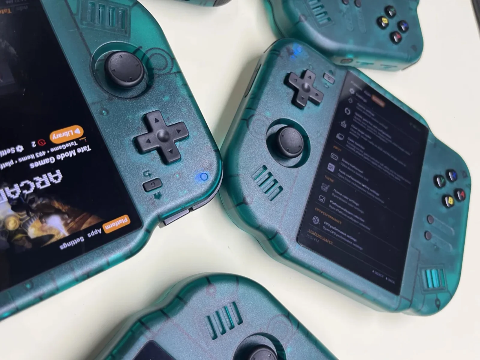 MagicX Unveils Unique Gaming Handheld with Nintendo DS Emulation