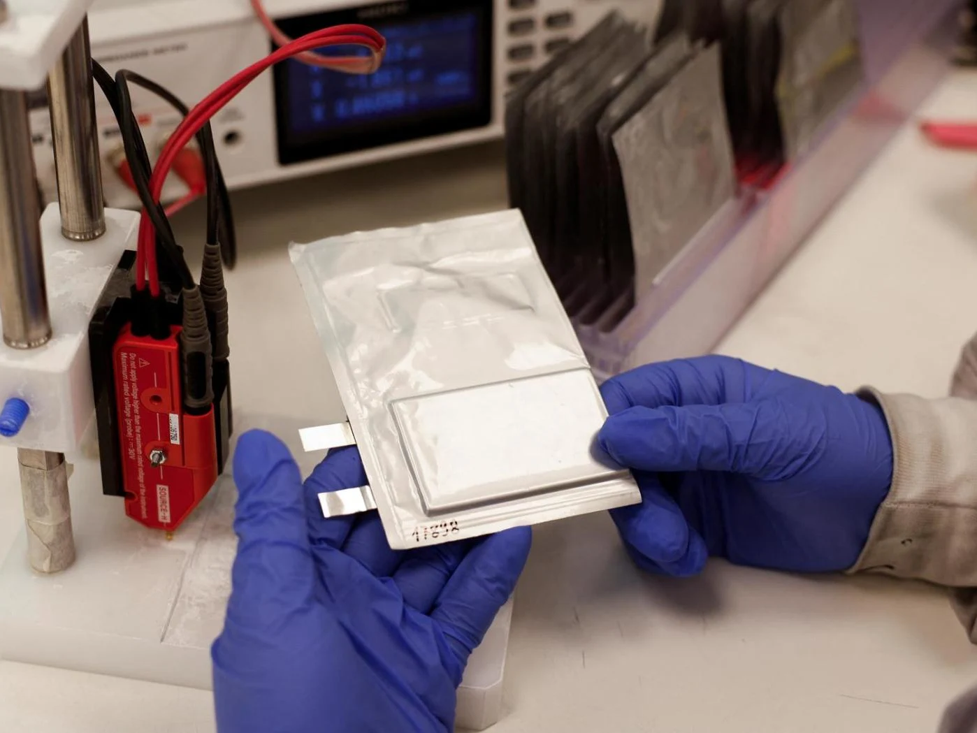 Sodium Batteries: Charge Fully in Just 6 Minutes
