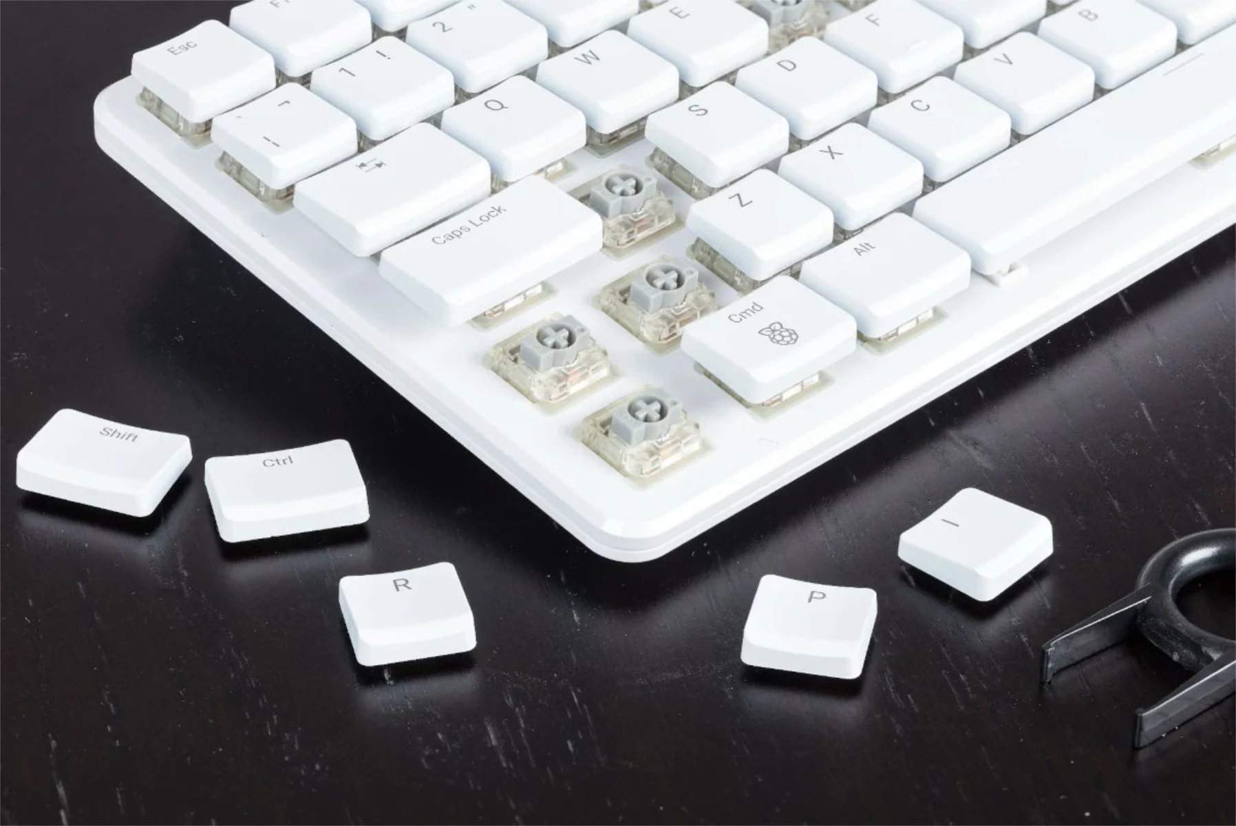 Raspberry Pi 500 Plus: First Mechanical Keyboard and RGB SSD