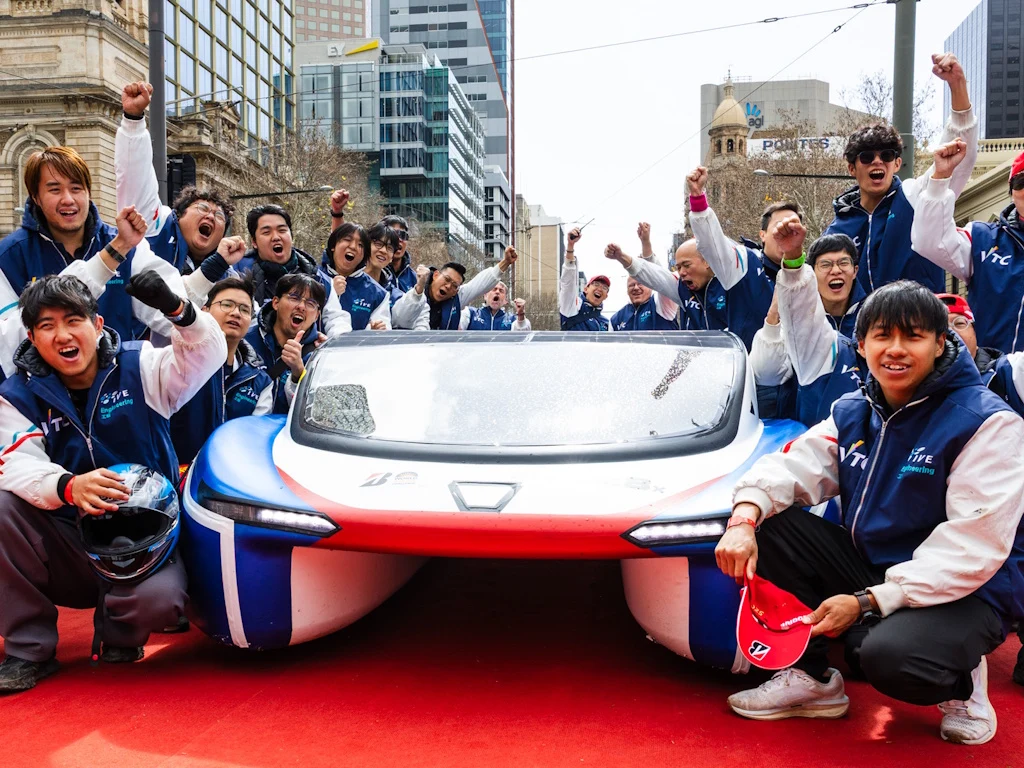 Student-Built Street-Legal EV Completes 3,000km in 2025 Solar Challenge