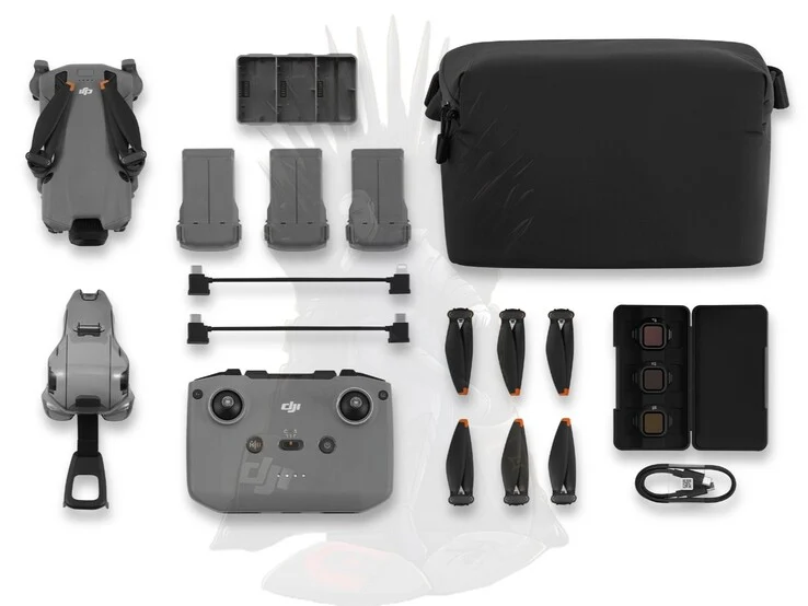 DJI Mini 5 Pro: Official Images of Fly More Combo Contents