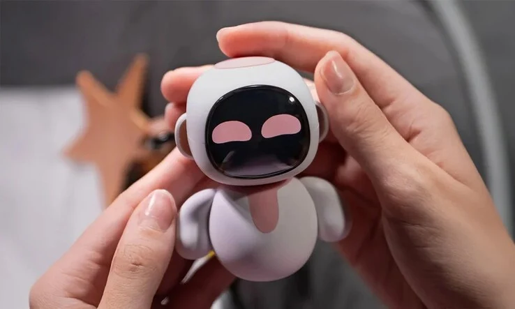 Eiliko Pre-Orders Open: Next-Gen Charm Bot Starts at $59.90