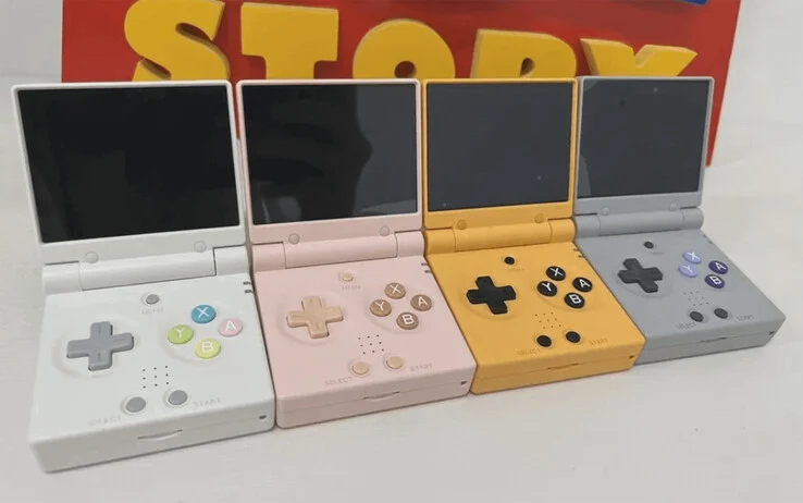 Miyoo Mini Flip: Compact Clamshell Handheld Gaming in 4 Colors