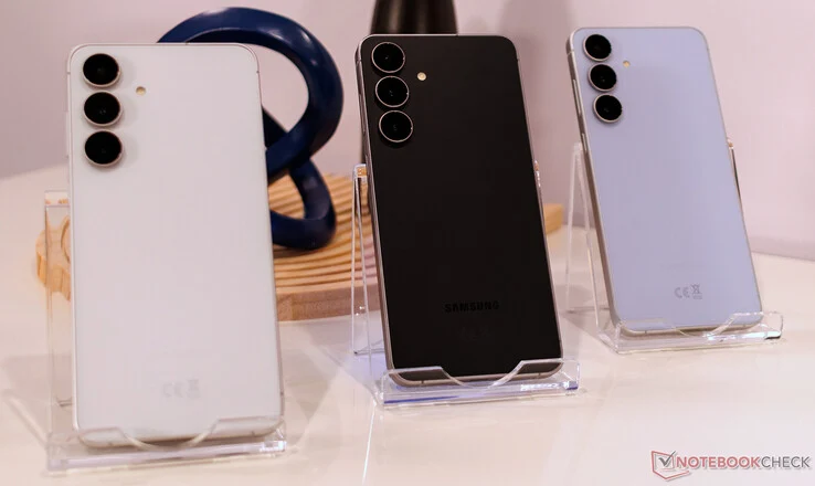 Samsung Galaxy S25 FE: Thinner, Lighter with Better Battery & Cooling