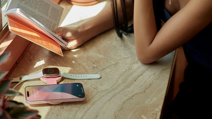 Twelve South ButterFly SE 2-in-1 Qi2 Charger for Two Devices