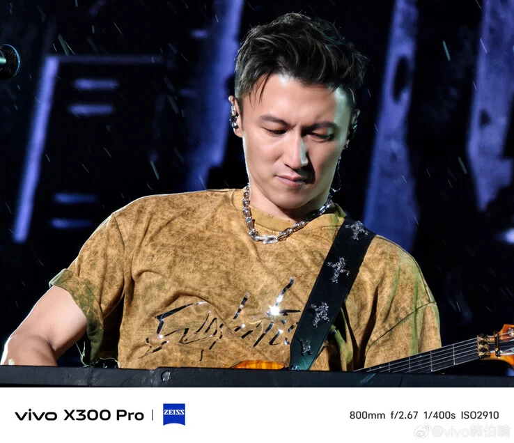Vivo X300 Pro Unveiled with Superior Camera Accessories of X200 Ultra