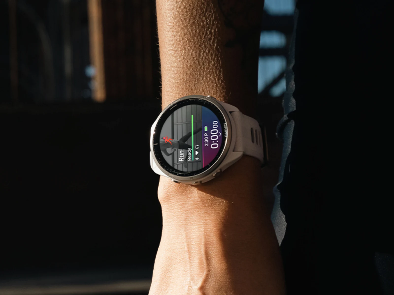 Garmin Updates Mid-Range Smartwatches with Stability & Alerts Improvements