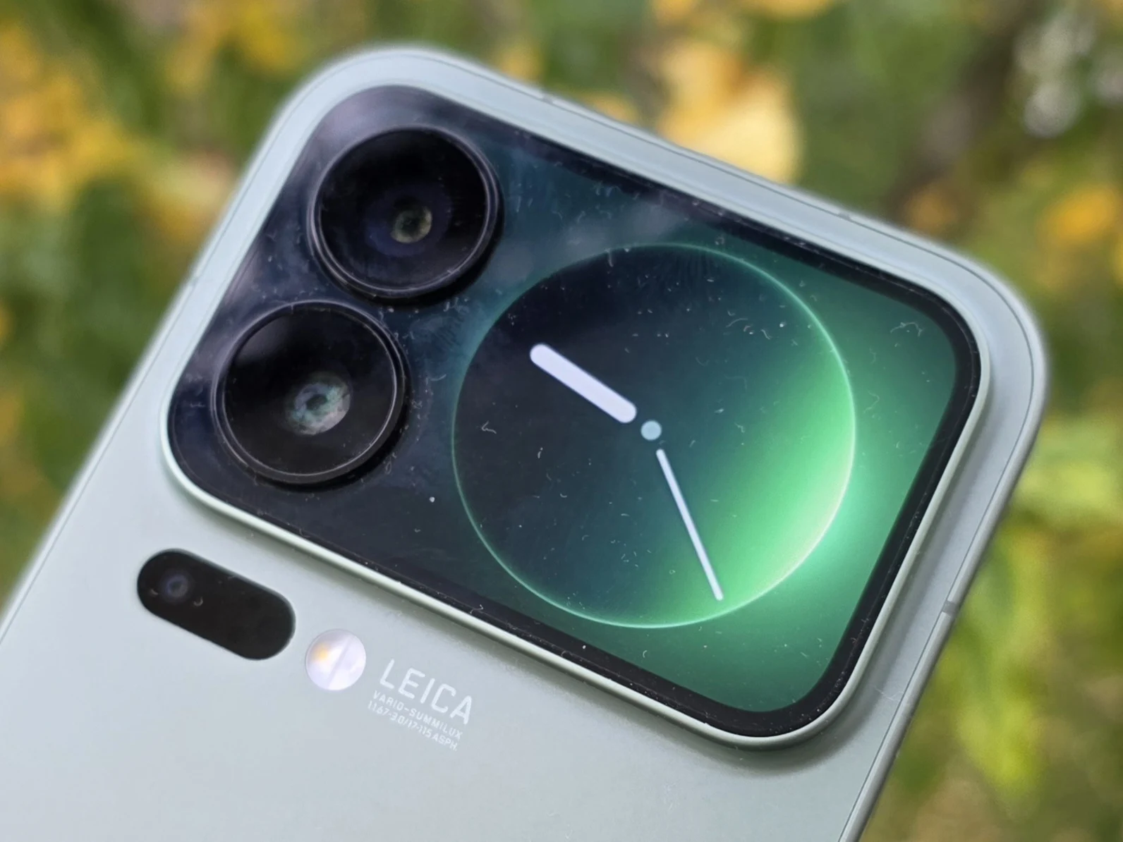 Xiaomi 17 Pro Review: Ultimate Vlogging Smartphone with 4K & 8K