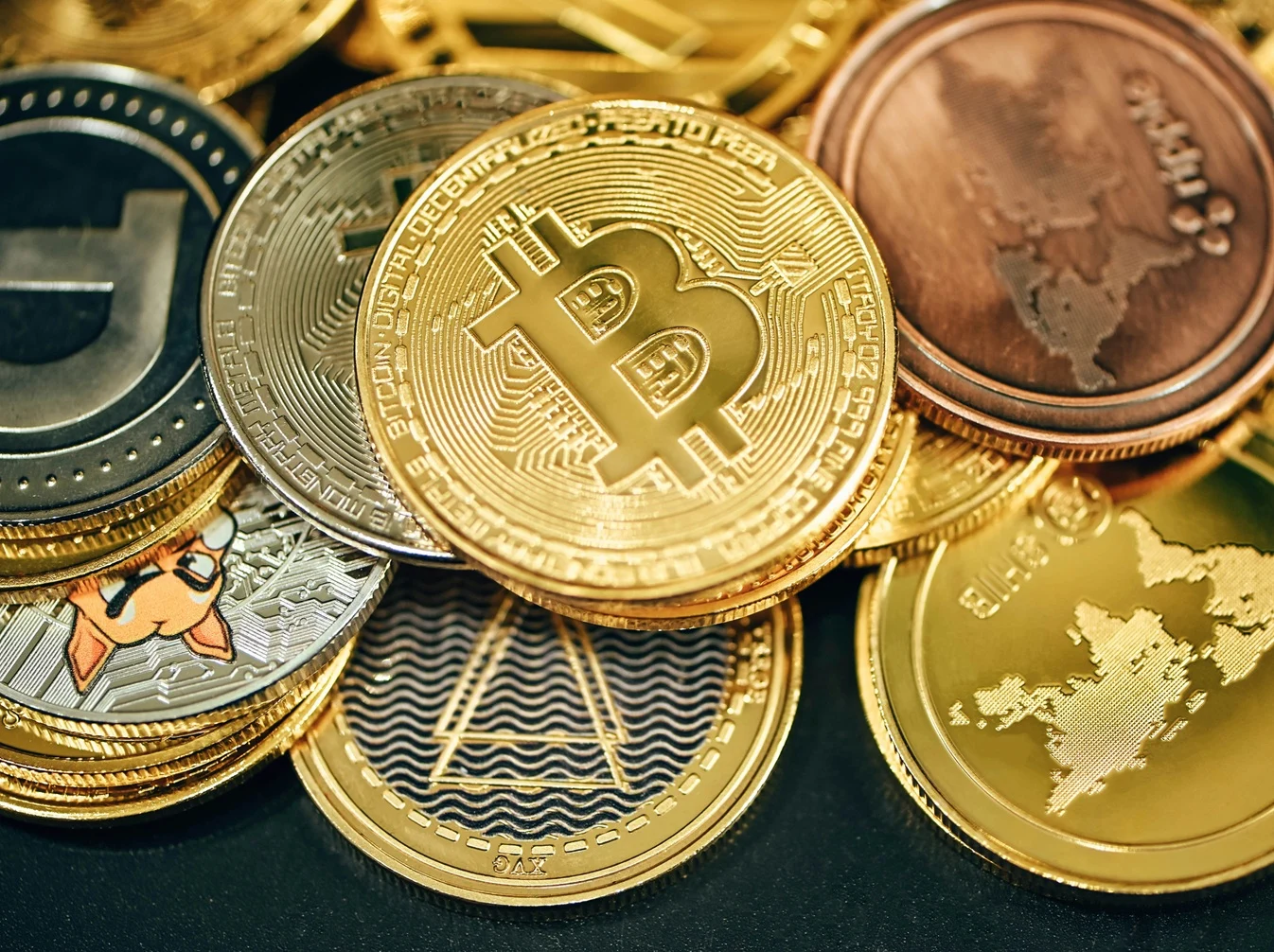 Crypto Recovers Quickly After $19 Billion Loss: Data Insights