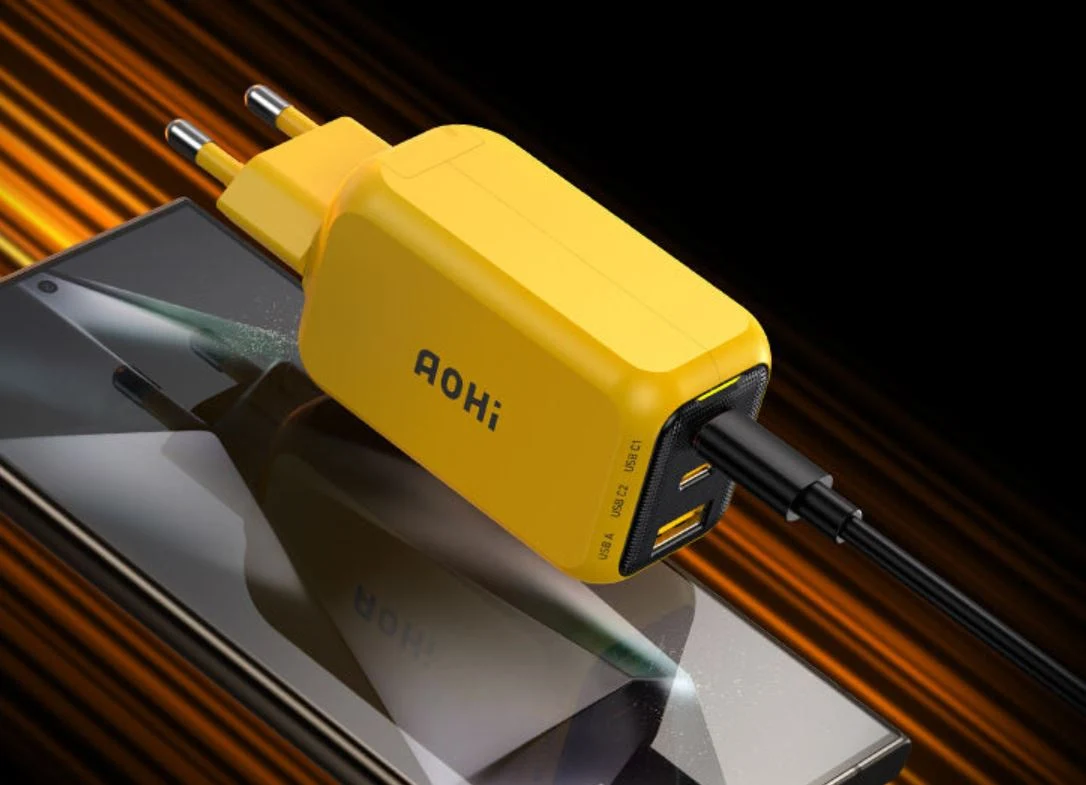 65W USB Charger with 3 Ports – Compact Design & Discount Offer