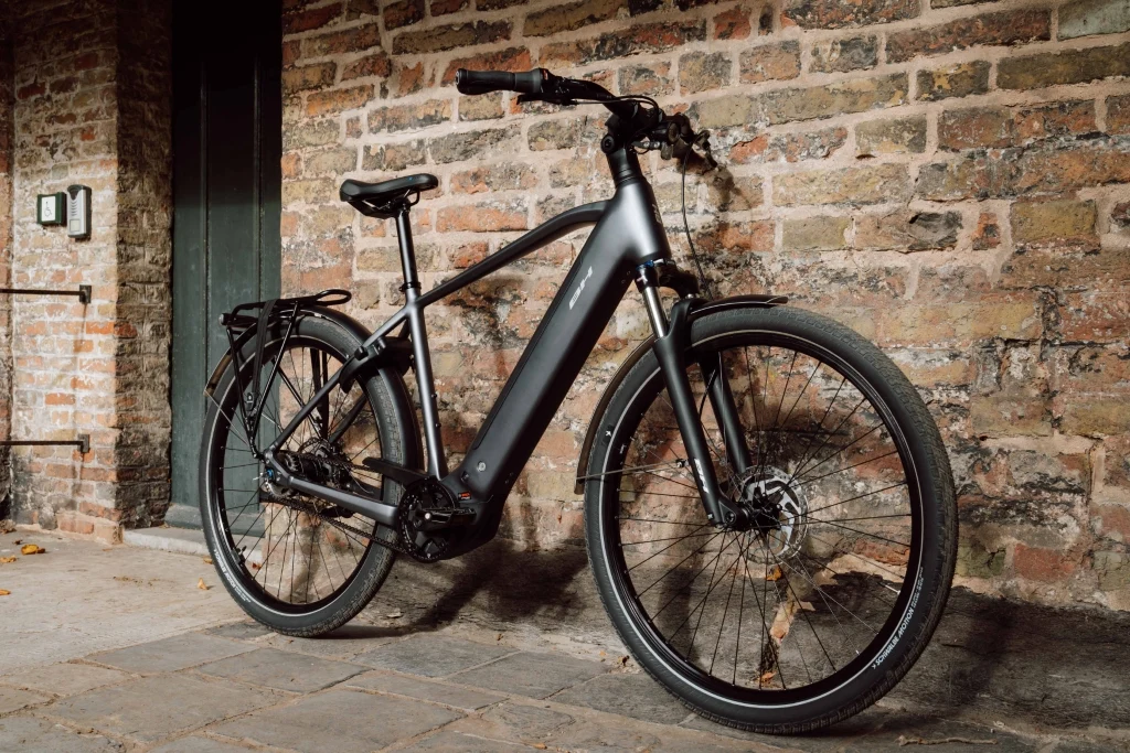 BH Atom+ NX: Urban E-Bike with Bosch Motor and 145 km Range