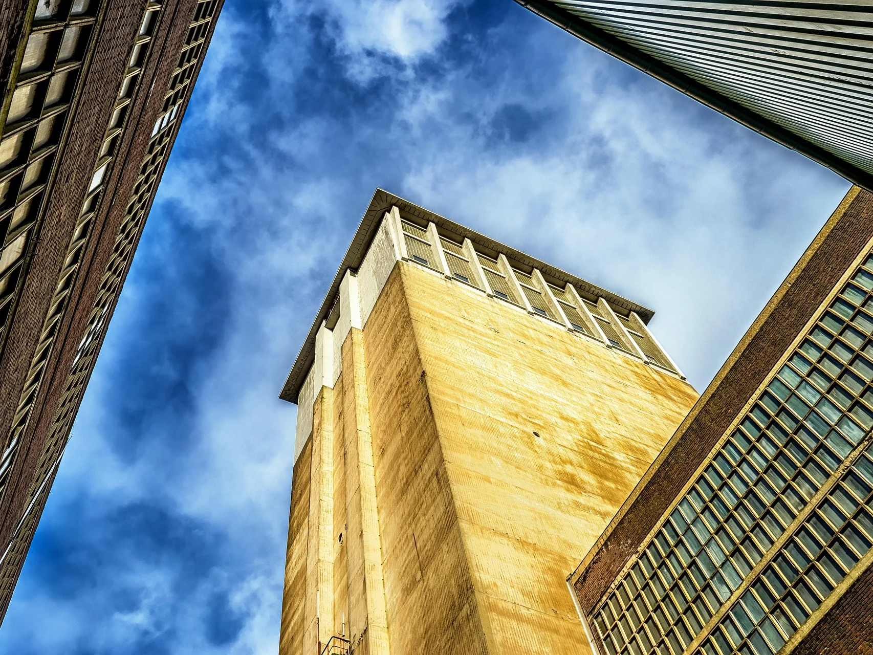 Concrete Battery Boosts Energy Storage Capacity Tenfold