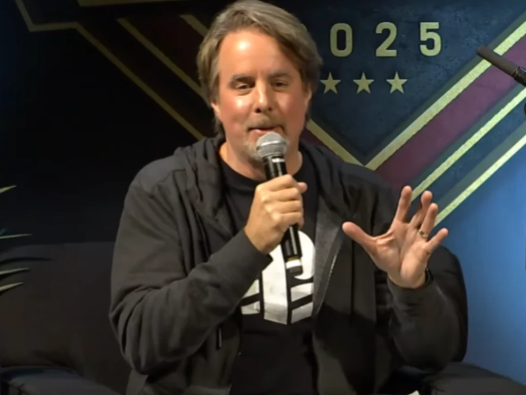 Halo Community Director Wears PlayStation Shirt for PS5 Announcement