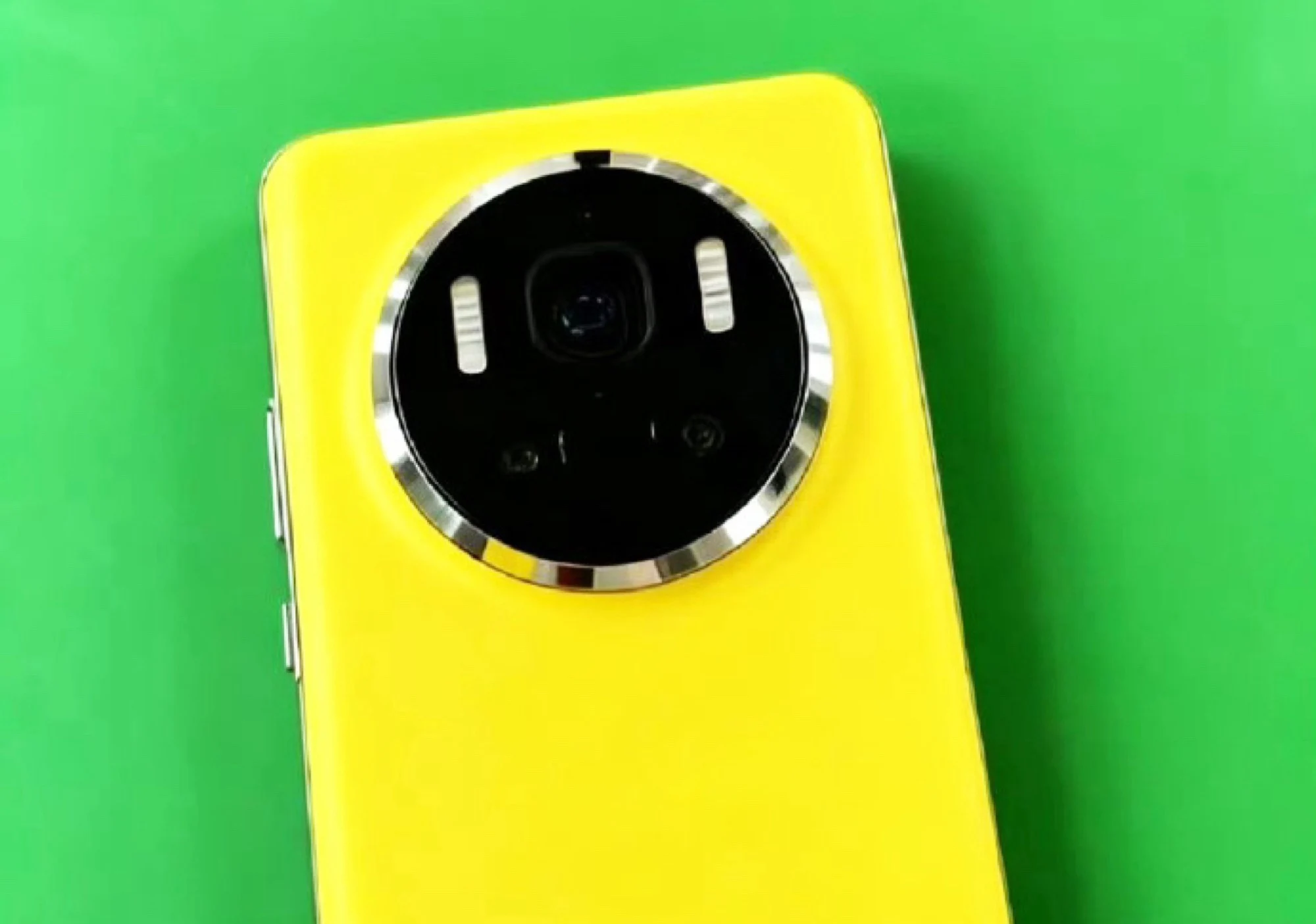 Huawei Mate 80 Pro Leaks in Two Colors with Round Camera Design