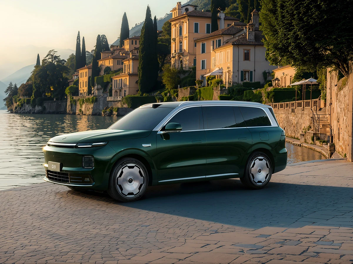 First Electric SUV with Oxygen Generator and Snapdragon 8797 Chip