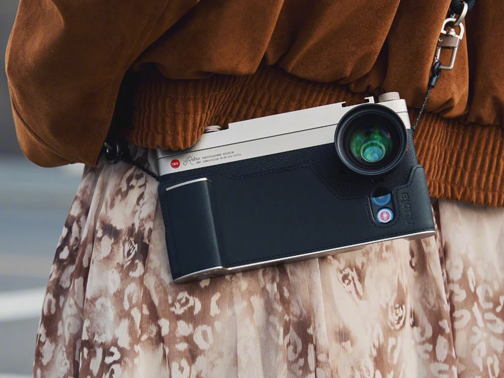 Transform Nubia Z80 Ultra into a Retro Camera with Photography Kit