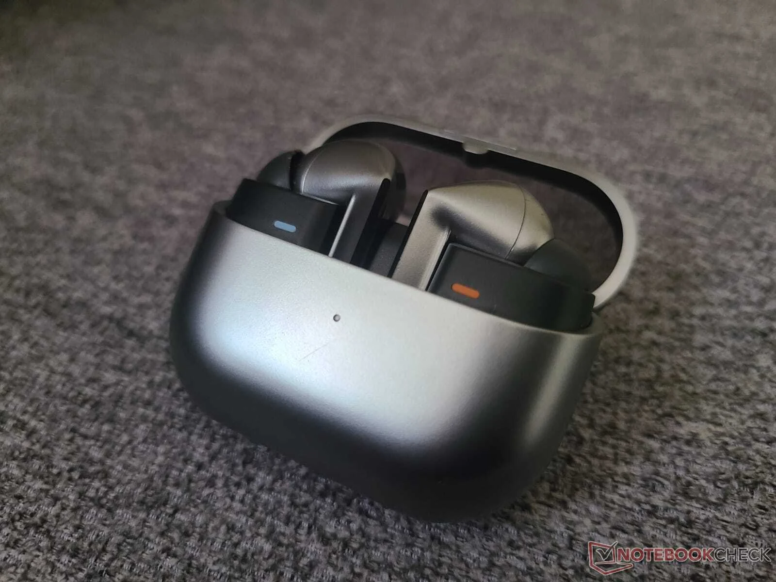 Samsung Galaxy Buds 4 Leak Reveals Softer, Rounder Design