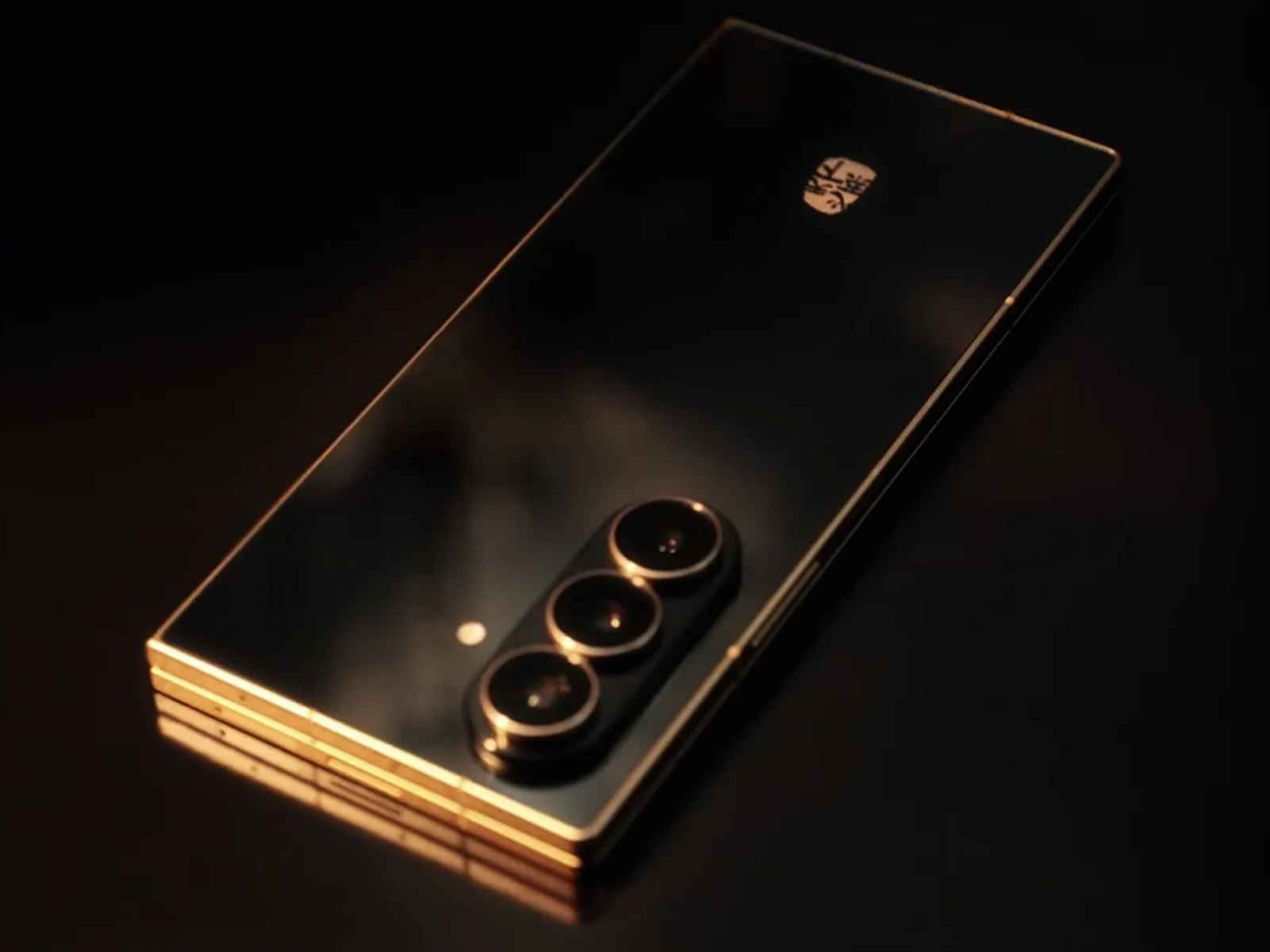 Samsung Unveils New Ultra-Premium Foldable with Unique Design