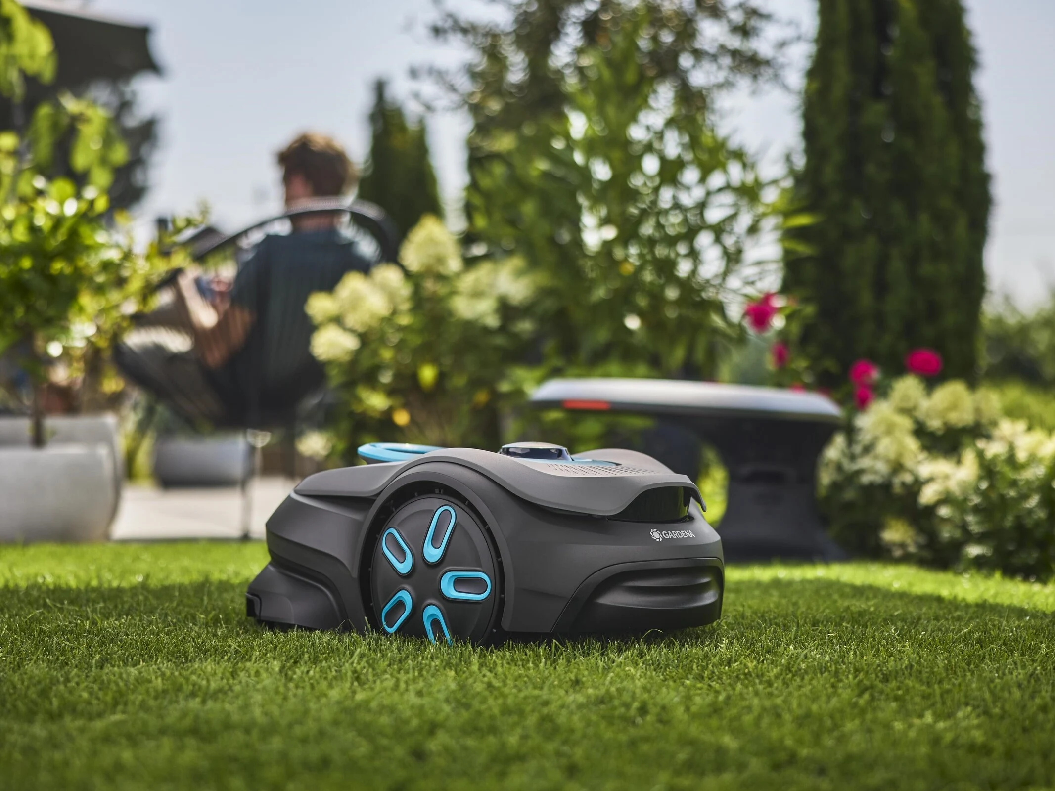 Gardena Smart Sileno Sense: AI-Powered Robotic Lawn Mower