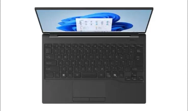 Fujitsu FMV UX-K3: The World's Lightest Laptop with Core Ultra 7