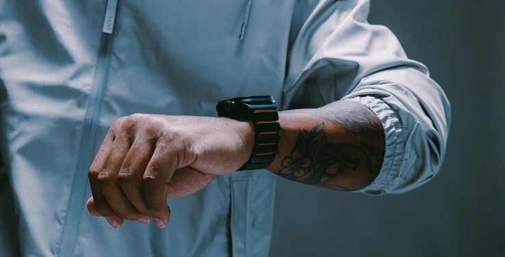 Nomad Stratos Apple Watch Ultra Band: Titanium Links & Flexibility
