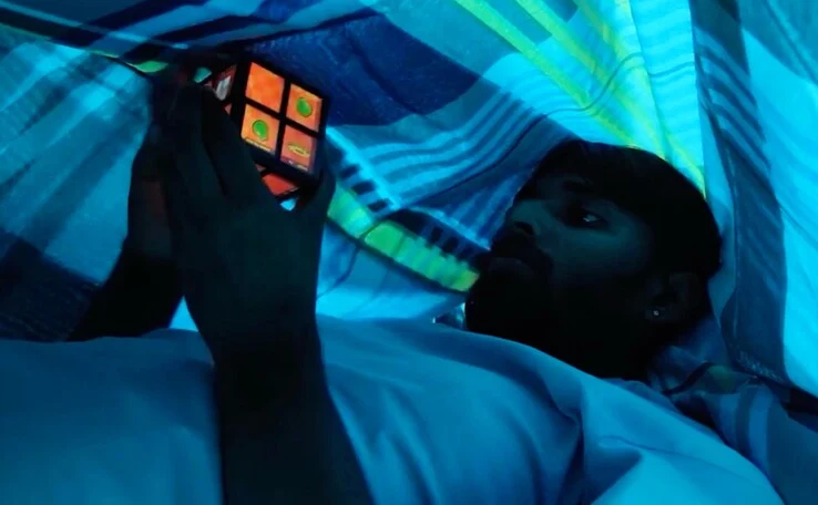 Rubik's WOWCube: Play Games and Apps on 24 Digital Displays