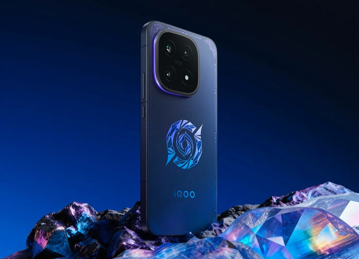 Vivo iQOO 15 Launches with 7,000mAh Battery and Snapdragon 8 Elite