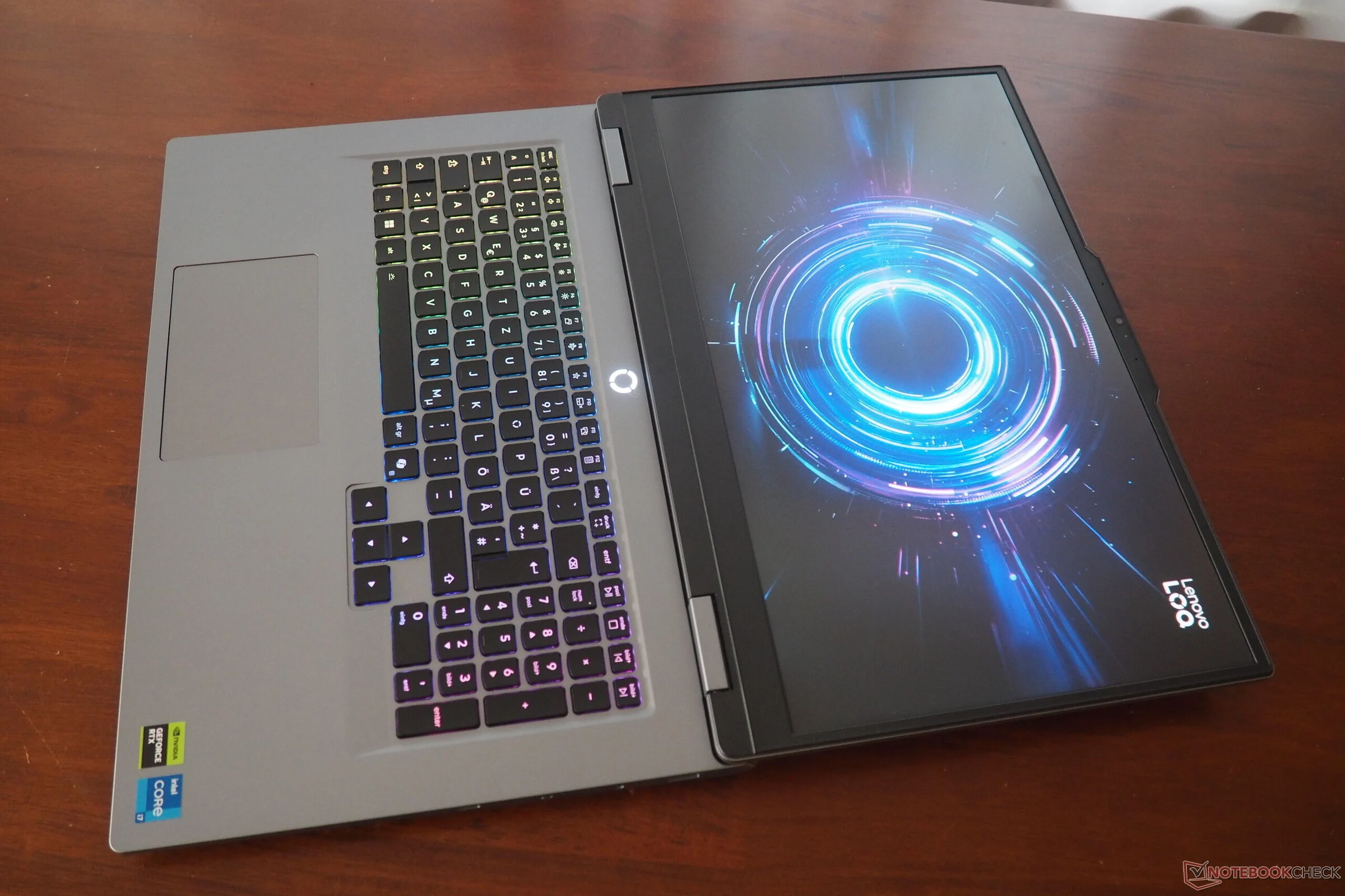 Lenovo LOQ 17 Maximizes Performance of RTX 5070 Graphics Card