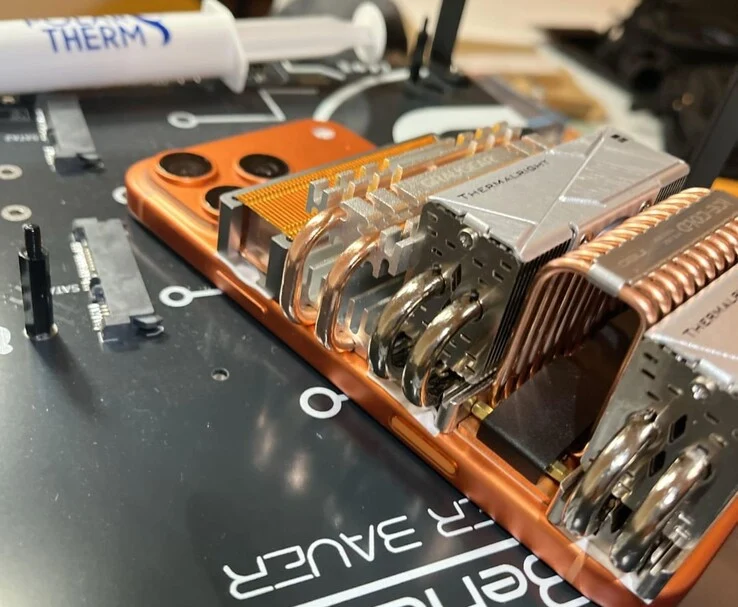 iPhone 17 Pro Max SSD Cooler Mod Achieves 90% 3DMark Stability