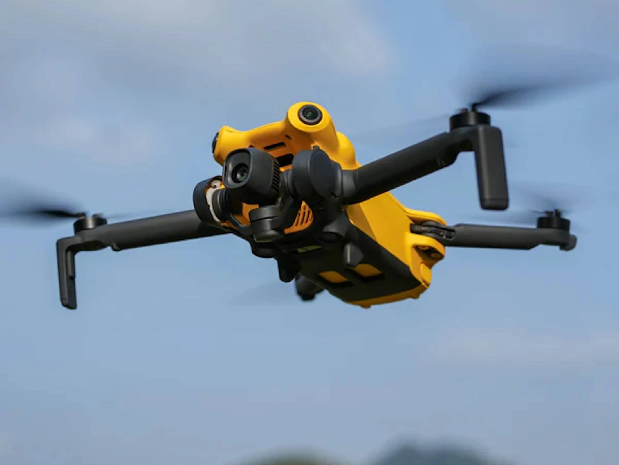 Skyrover X1 Drone: 4K Camera and 9-Mile Range Rivaling DJI