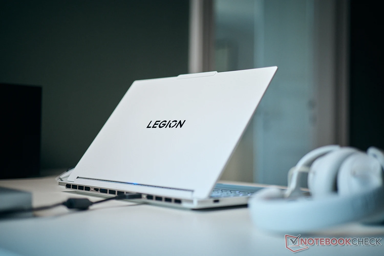 Lenovo Legion 7i 16 Gen 10 Beats Ultraportable Laptops with RTX 5060