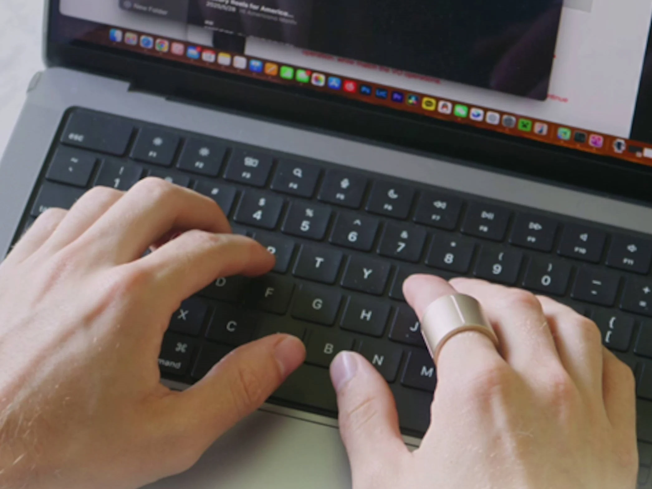 Prolo Ring: Smart Mouse Alternative with Gesture Control and Macros