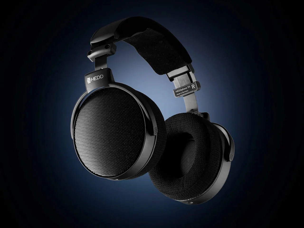 HEDD Launches HEDDphone D1 Reference Headphones with Carbon Diaphragms