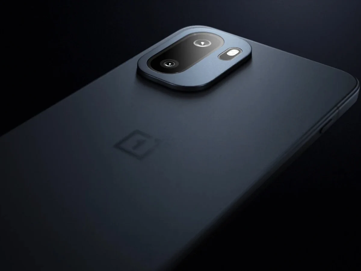 OnePlus 15T Leak Unveils Key Specs of Compact Flagship Phone