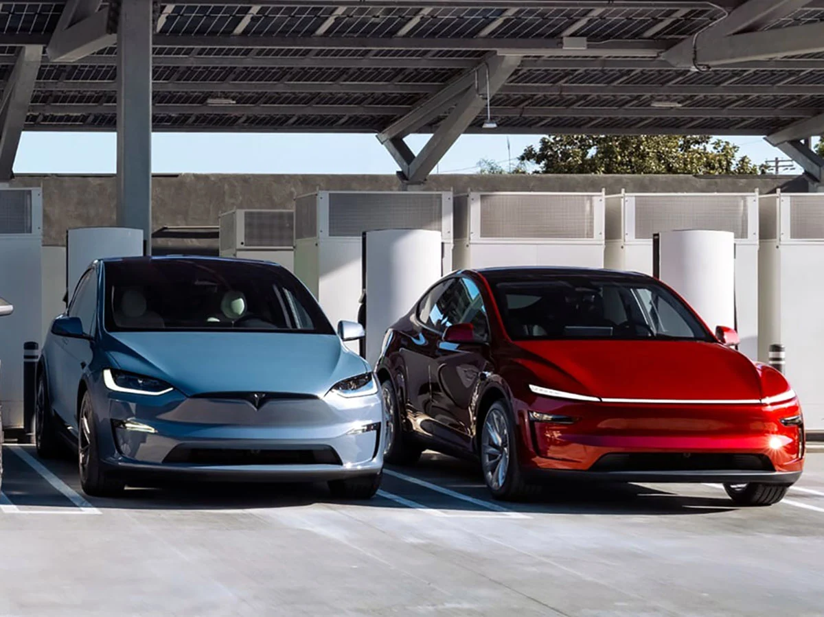 Tesla Introduces Live Supercharger Pricing to Reduce Congestion