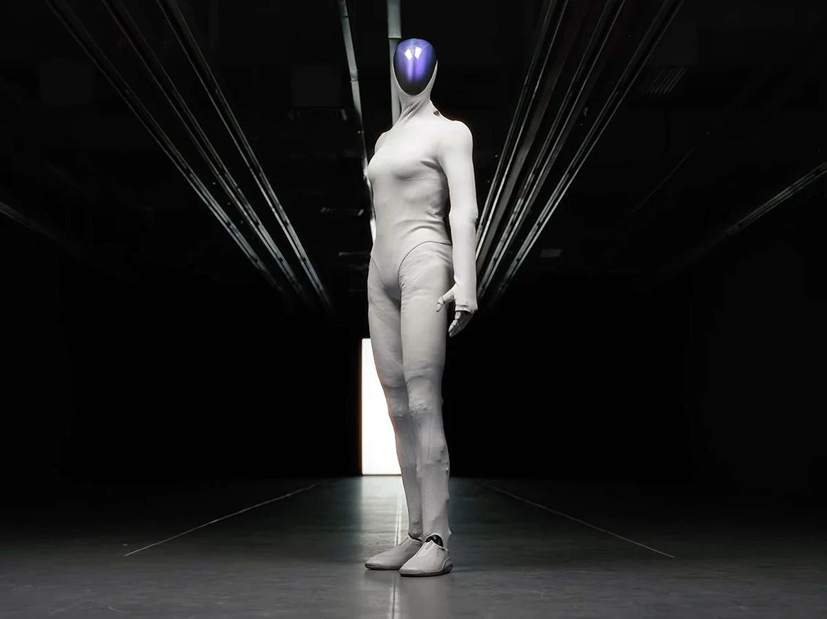 Solid-State Battery Fuels Iron Humanoid Robot to Outpace Tesla Optimus
