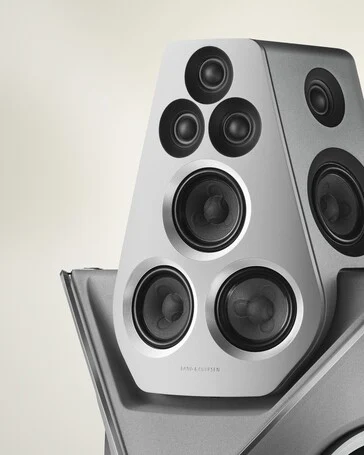 B&O Beolab 90 Titan Edition: 18 Speakers, 8200 Watts in Metal Case