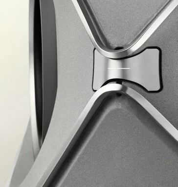 B&O Beolab 90 Titan Edition: 18 Speakers, 8200 Watts in Metal Case