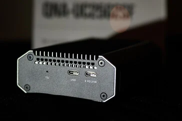 Qnap QNA-UC25G2SF USB4 25GbE Network Adapter (2x SFP28)