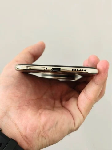 Huawei Mate 70 Air Unveiled: 6,000mAh Battery, 7-Inch Display
