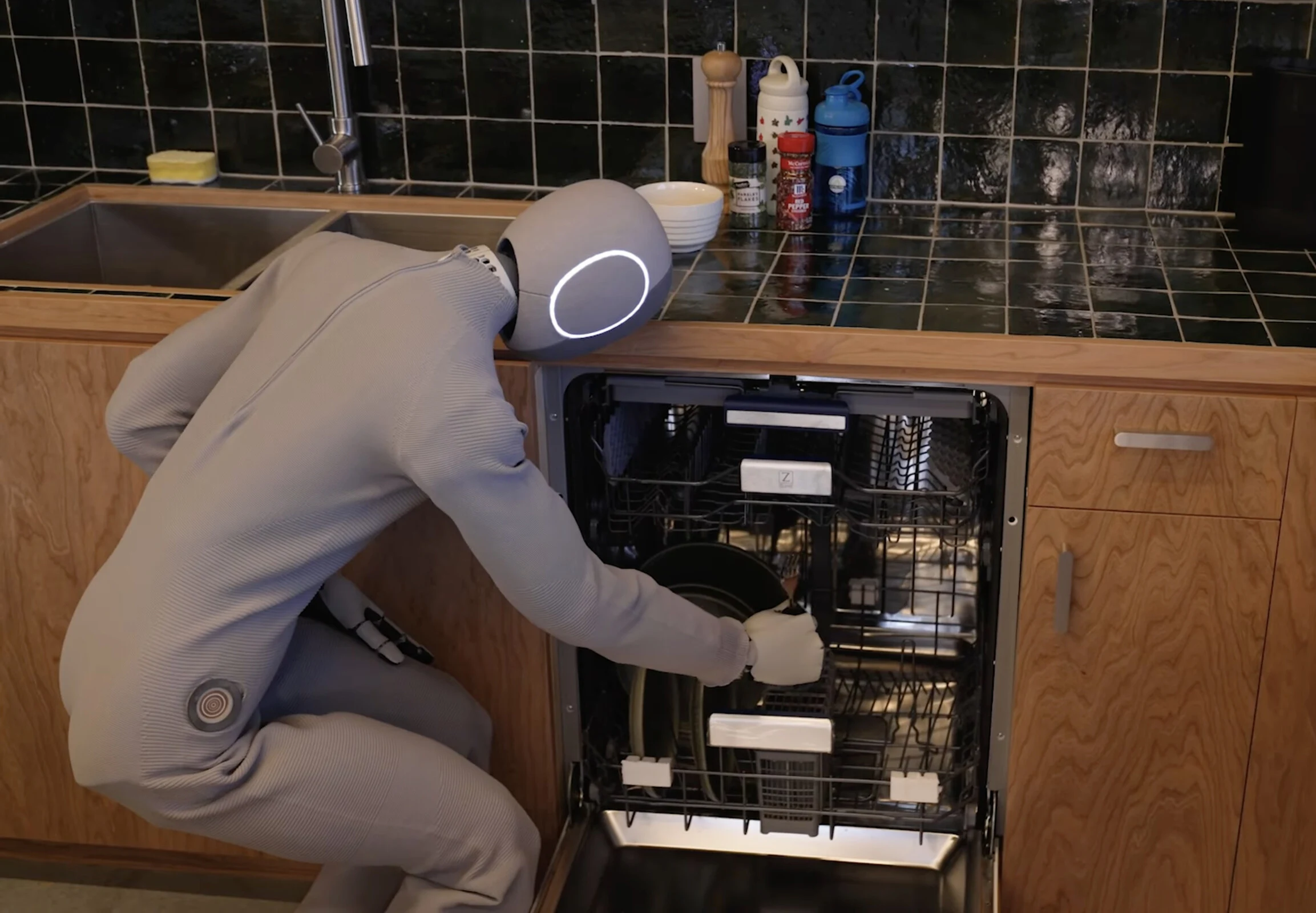 Humanoid Home Robot 1X Neo: Vacuums Well, Can’t Crack Walnuts