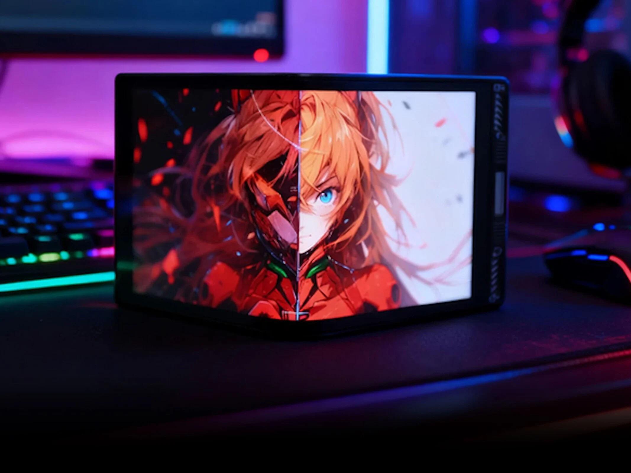 Curvion 6.5-Inch Curved AMOLED Display for Gaming PCs