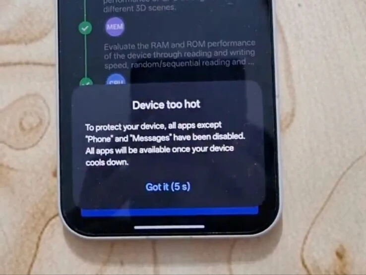 OnePlus 15 Overheating Problems: Company Keeps It Under Wraps