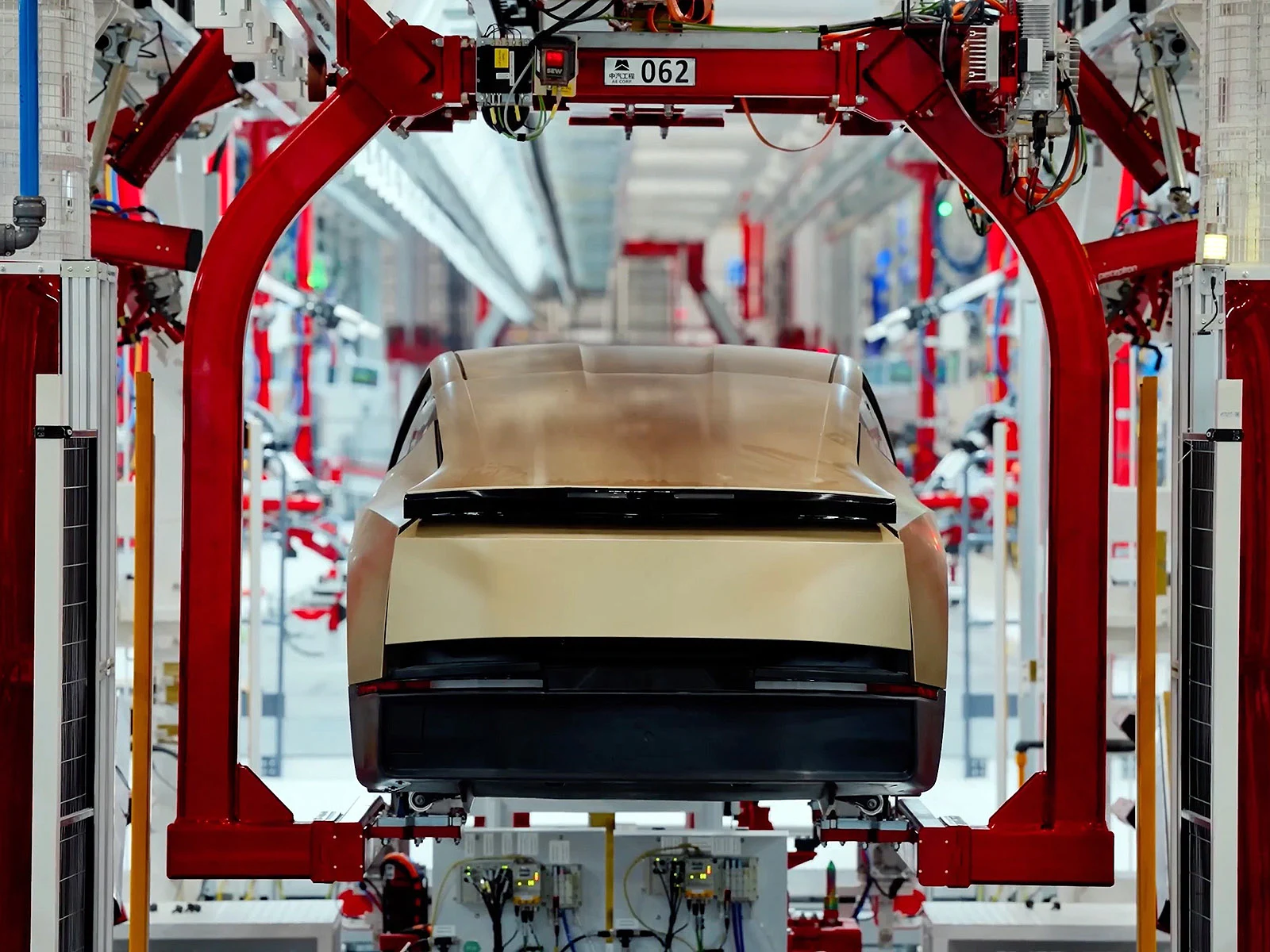 Tesla Plans AI Chip Terafoundry, Reveals Roadster, Semi, Optimus Dates