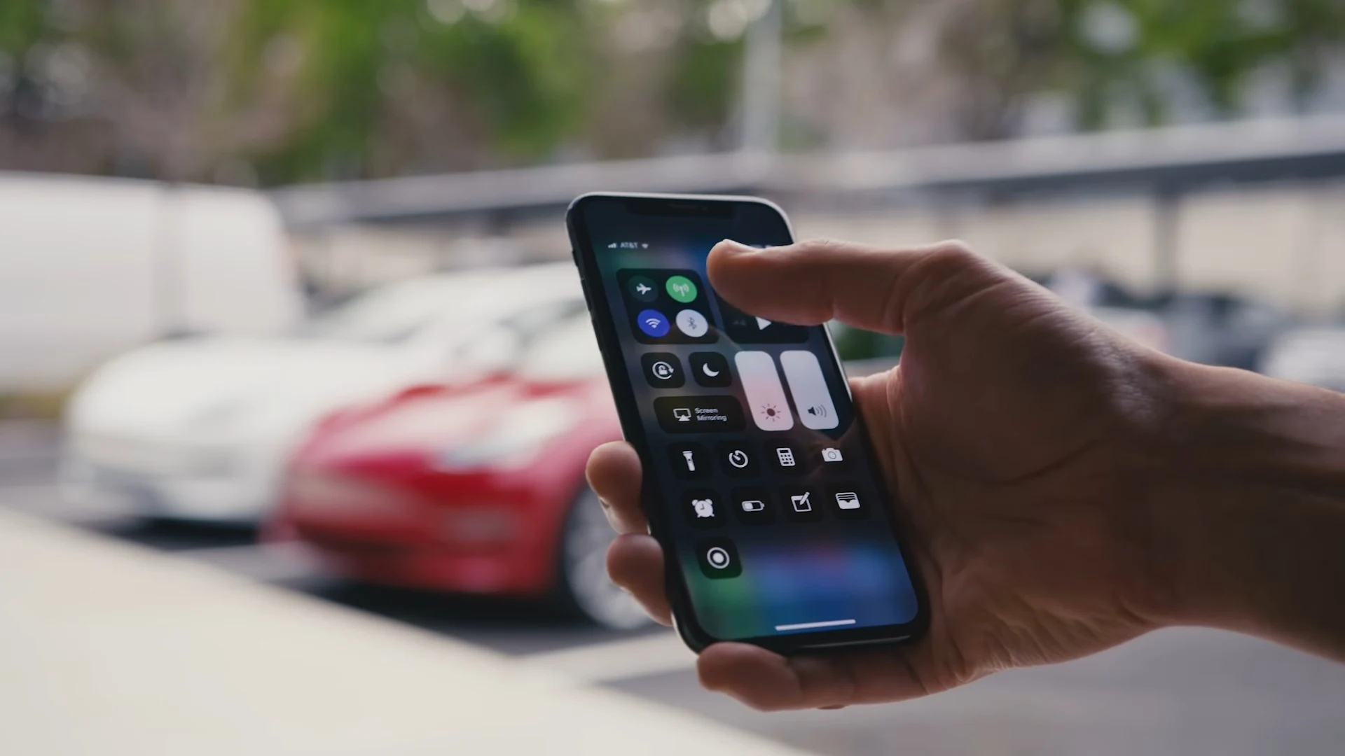 Tesla Solves iPhone Forgetting Issue in Cars with New Feature